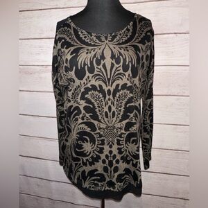 Simply Vera by Vera Wang Top Size Medium  Lightweight Office Wear Everyday Wear